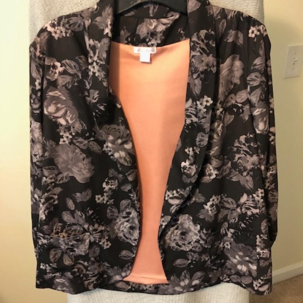 Black Floral Blazer Size L
